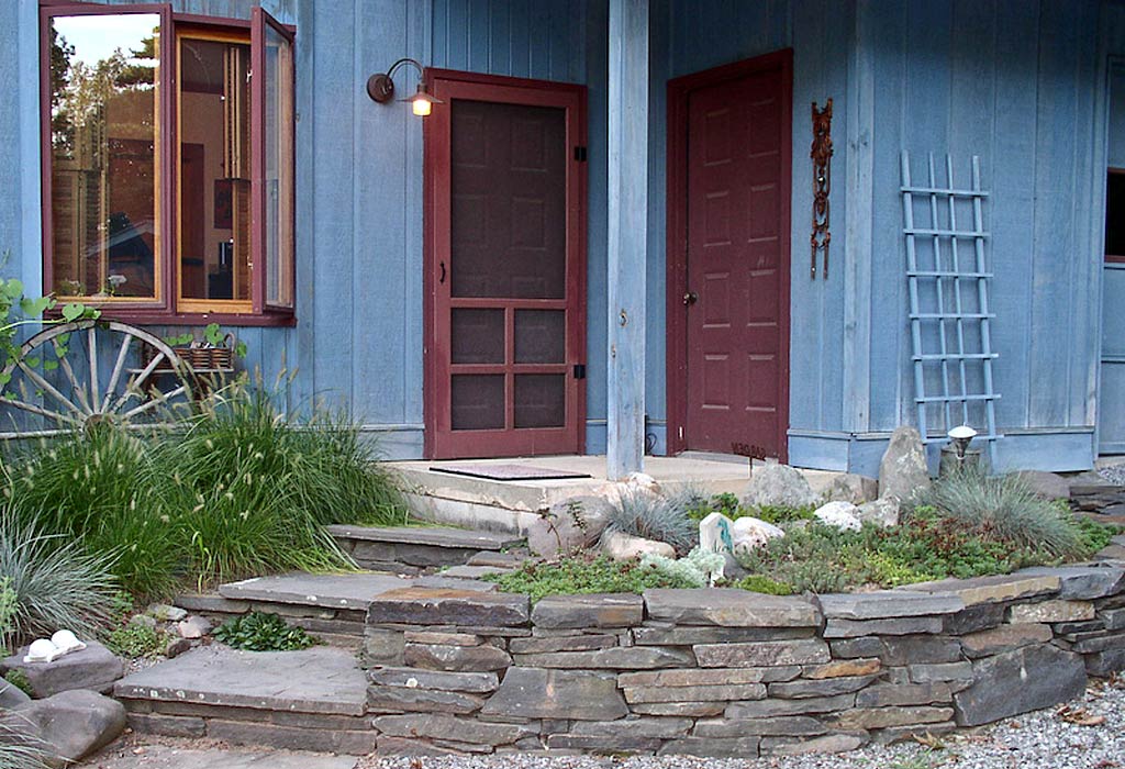 Southwest home and garden in Saugerties, NY